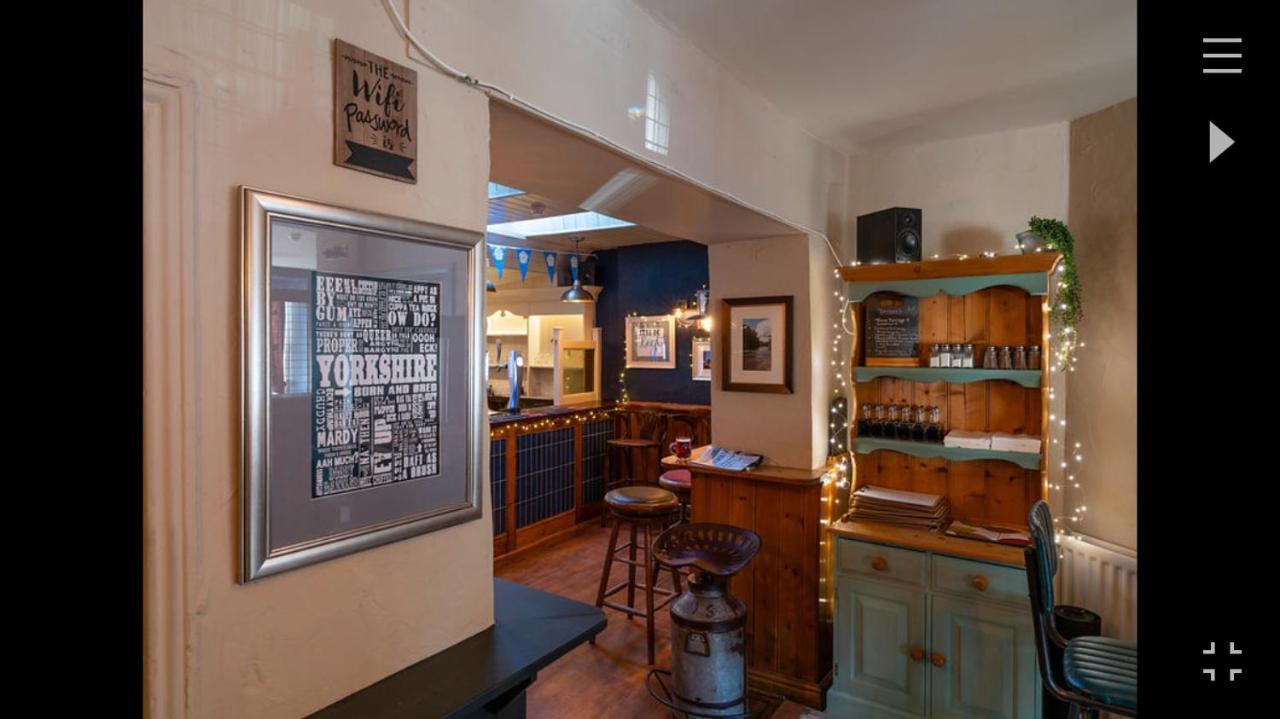 The Black Swan Hotel Leyburn Exterior photo